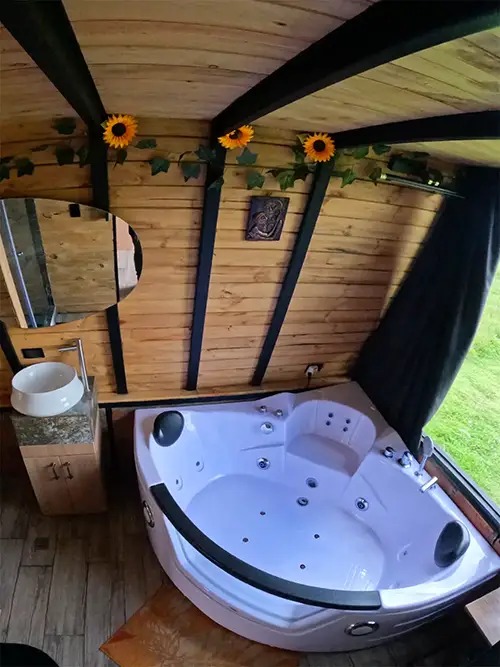 Exclusividad y Jacuzzi